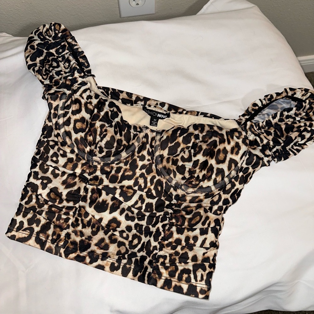 Fashion Nova Cheetah Print Crop Top